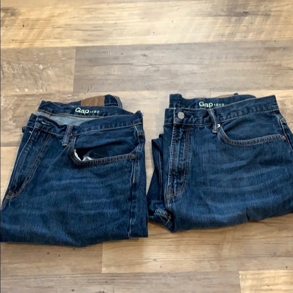 (2) Mens Gap Jeans Sz 38 x 32